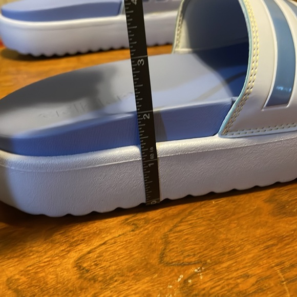 adidas Adilette Platform Slide - Picture 9 of 9